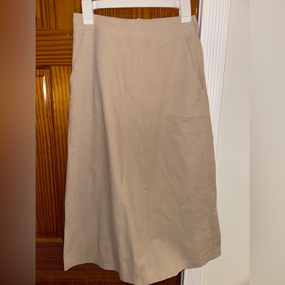 Woman’s Skirt